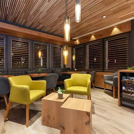 Szálloda Eden No. 7